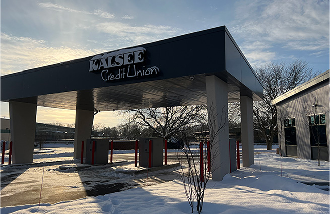 gull road branch snow and drive thru