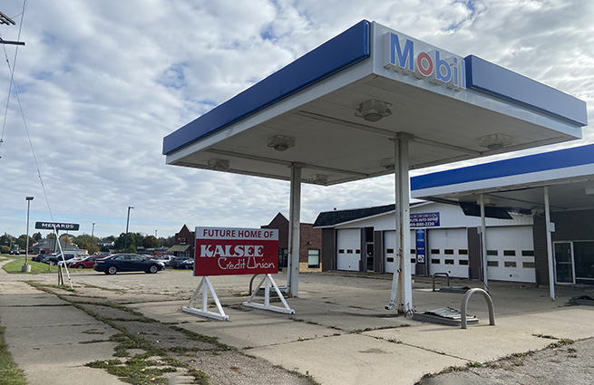 Gull road gas station